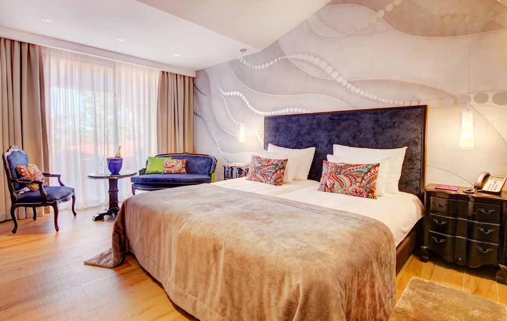 Deluxe Double Room, Garden View