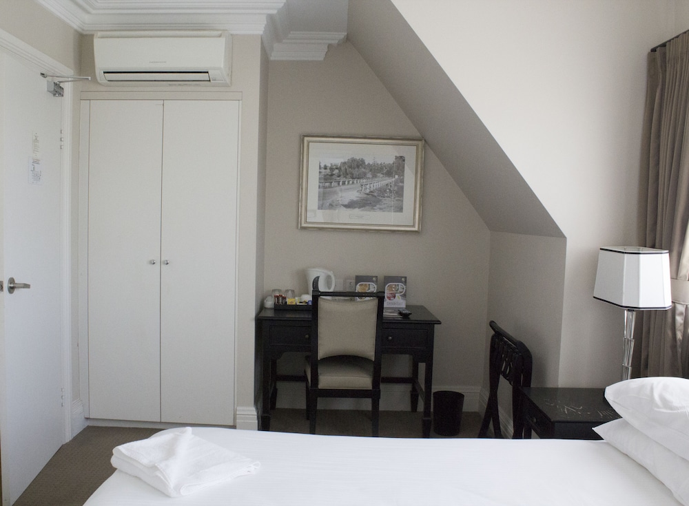 Standard Queen Room photo 1
