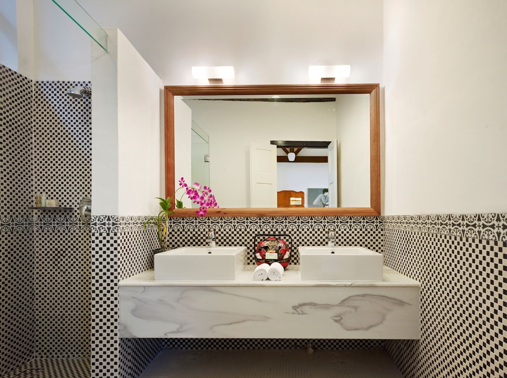 Muntri Suite (Not on Site) - Photo 4