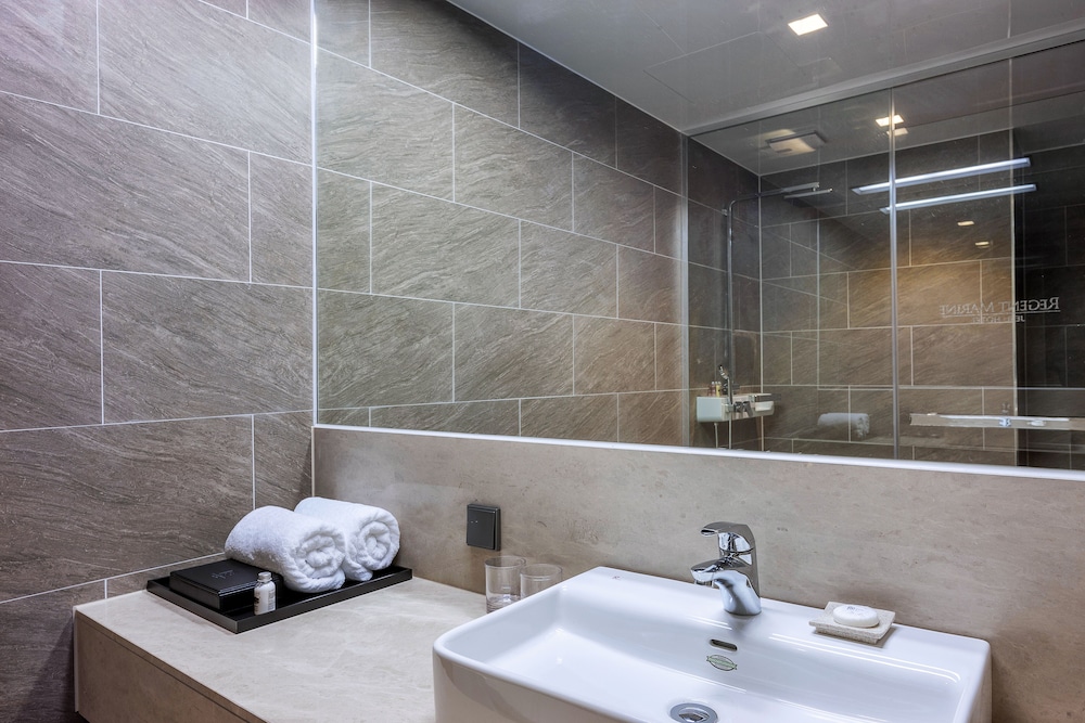 Double Twin Room (3rd~4th floors only) photo 3