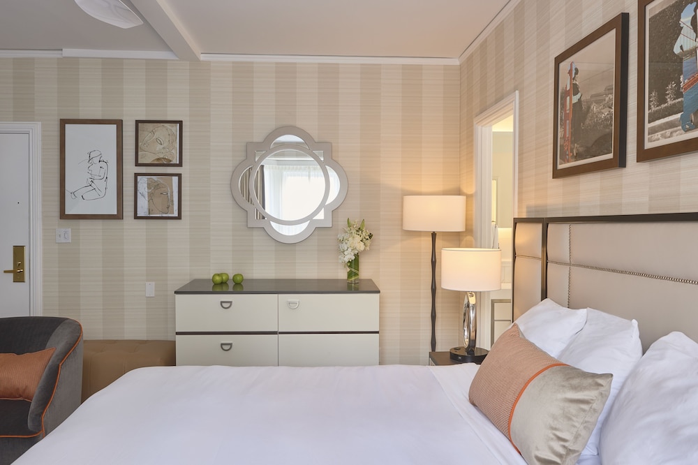 Superior Room, 1 King Bed
