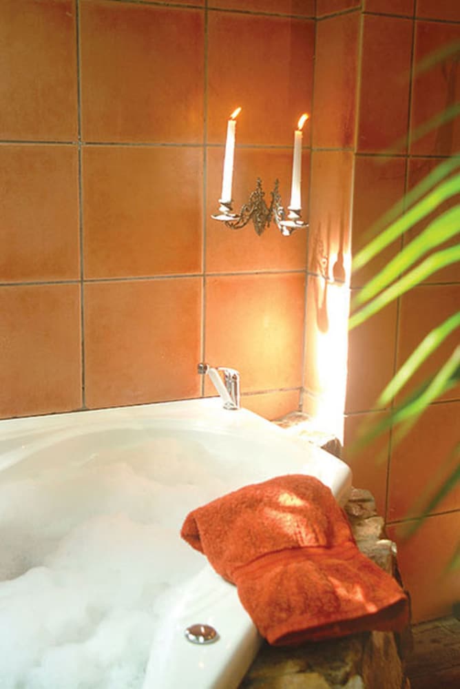 Standard Suite, 1 Bedroom, Non Smoking, Kitchenette (Spa Aptment. 2 Nights) photo 2
