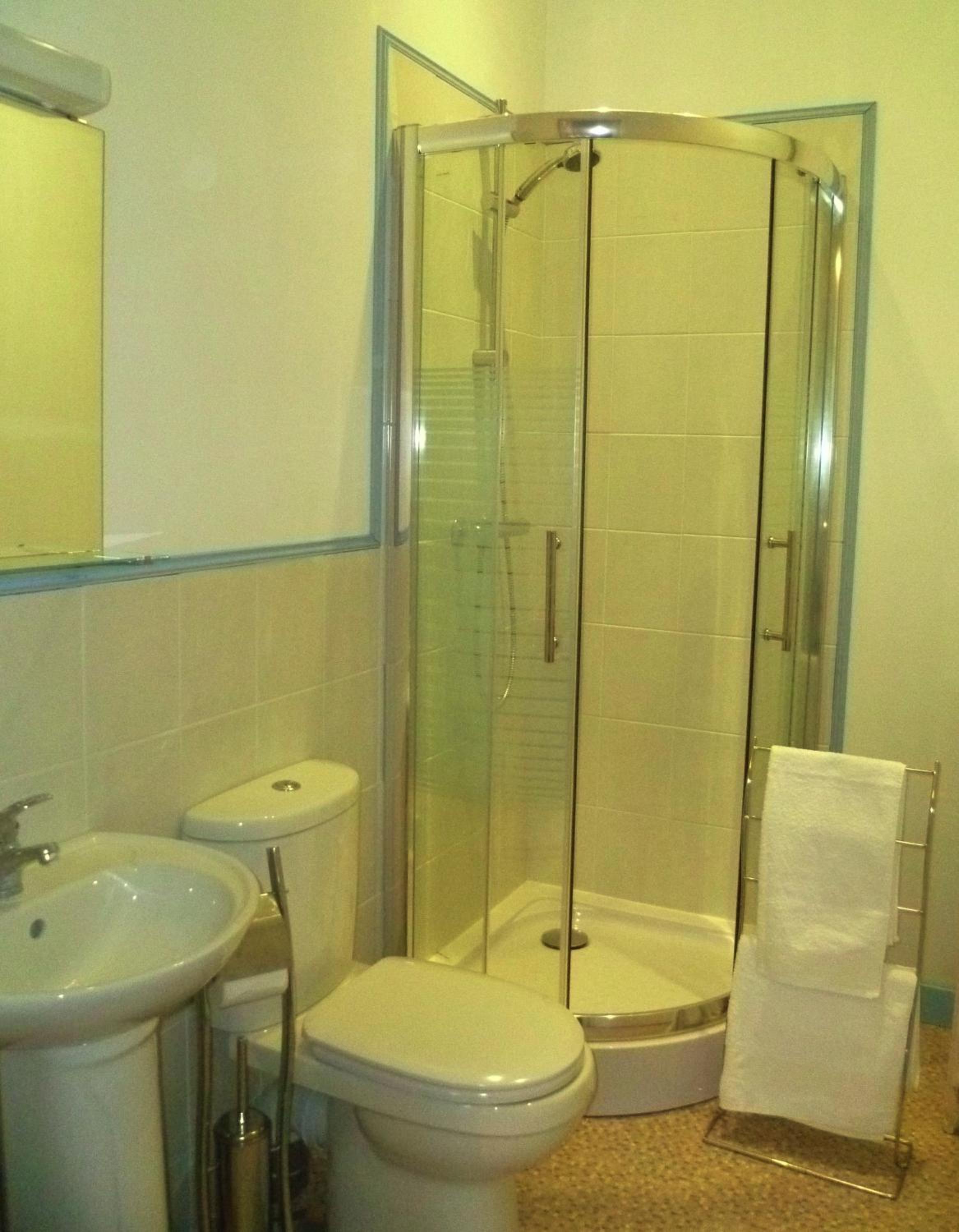 Standard Double Room - Photo 4