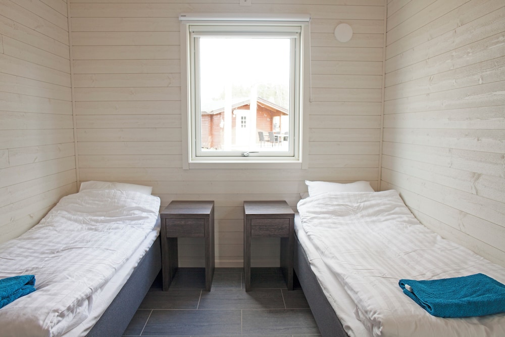 Comfort Cabin, 3 Bedrooms, River View photo 2