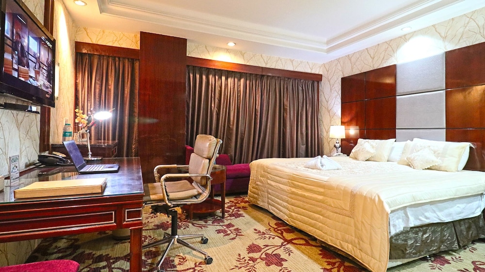 Executive, Double or Twin Room - Photo 4
