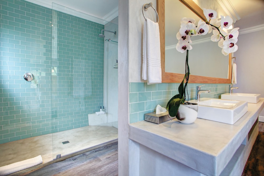 Superior Garden Suite - Photo 5