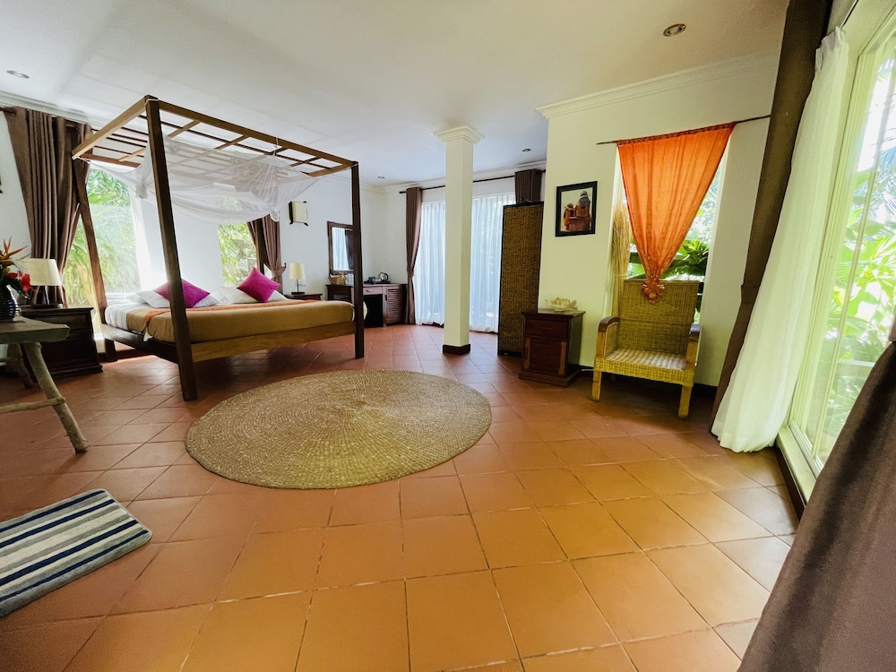 Luxury Bungalow photo 1