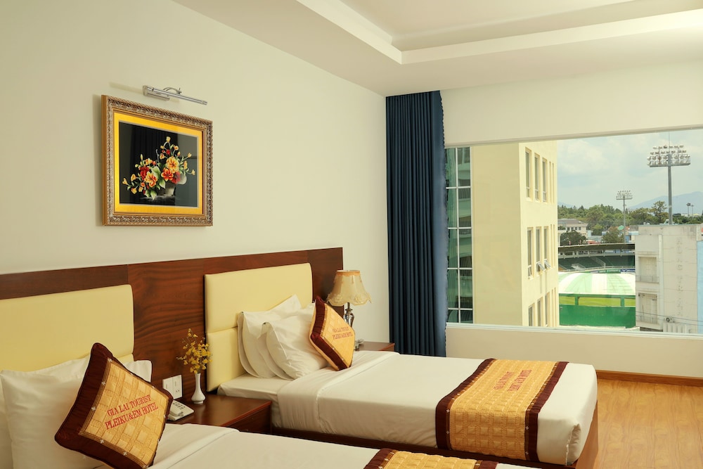 Deluxe Triple Room - Photo 9