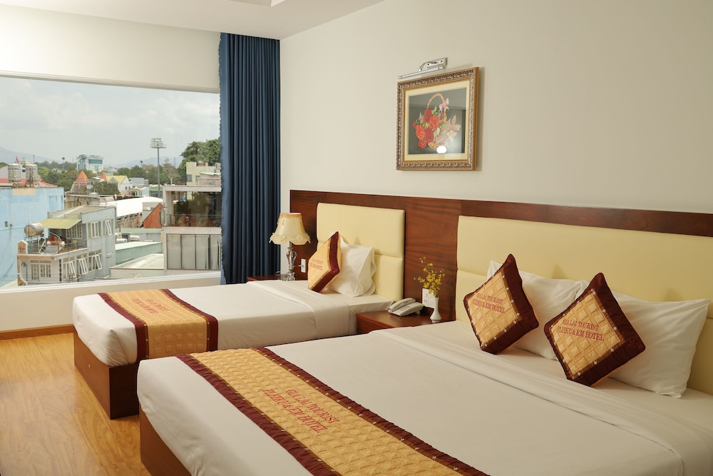 Deluxe Triple Room - Photo 1