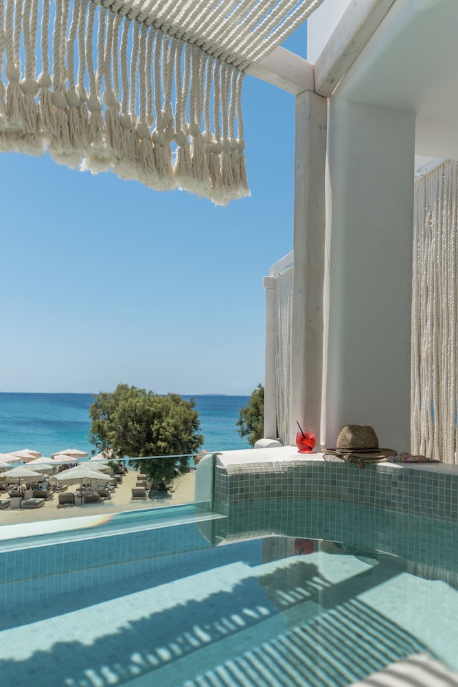 Executive Suite, Hot Tub, Sea View photo 2