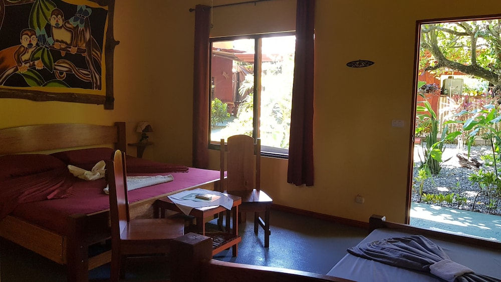 Deluxe Triple Room, 1 Bedroom, Garden Area photo 1