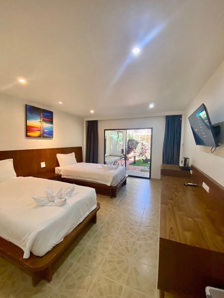 Superior Room, 2 Twin Beds - Photo 3