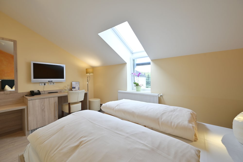 Double Room (Standard) photo 3