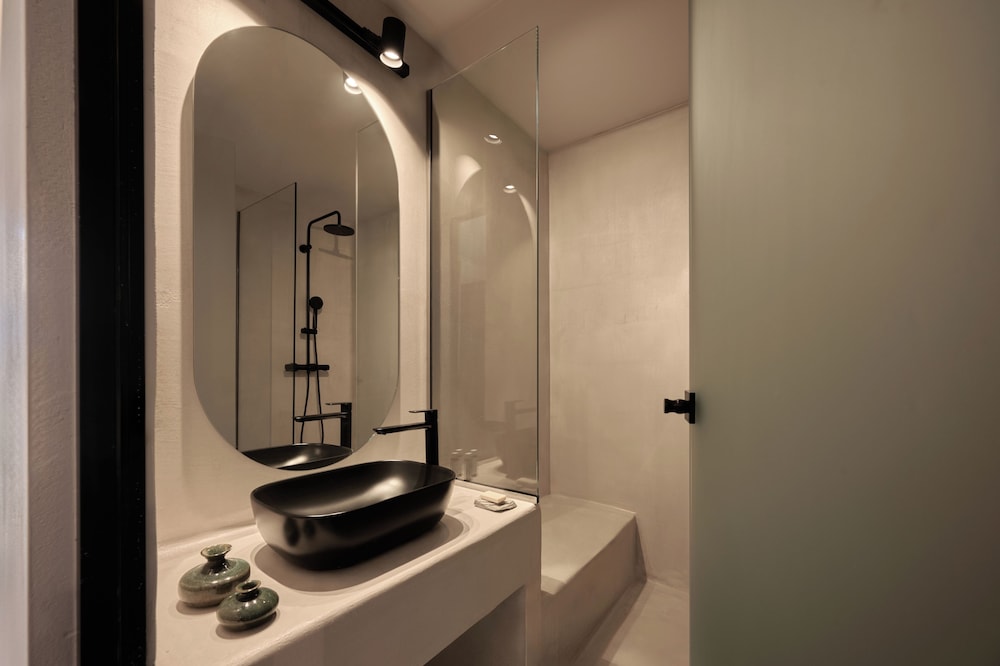 Elite Studio Suite photo 2