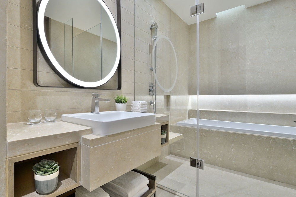 Luxury Suite, 1 Bedroom (view) photo