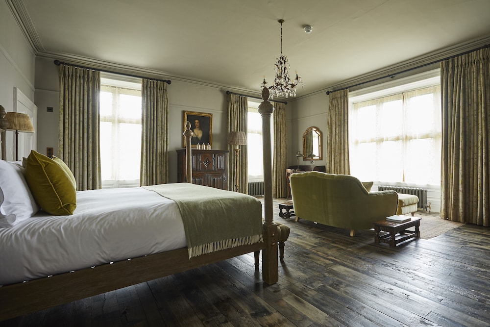 Big Comfy Luxe photo 3