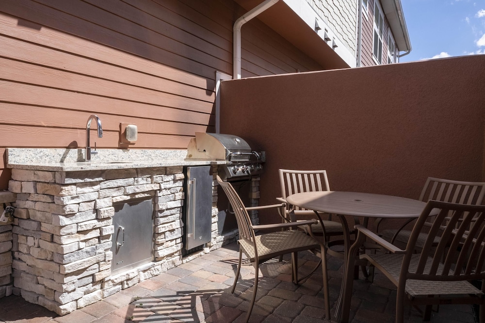 Magical Themed House Just 5 Minutes to Disney Free BBQ Pool Access, 사진 8