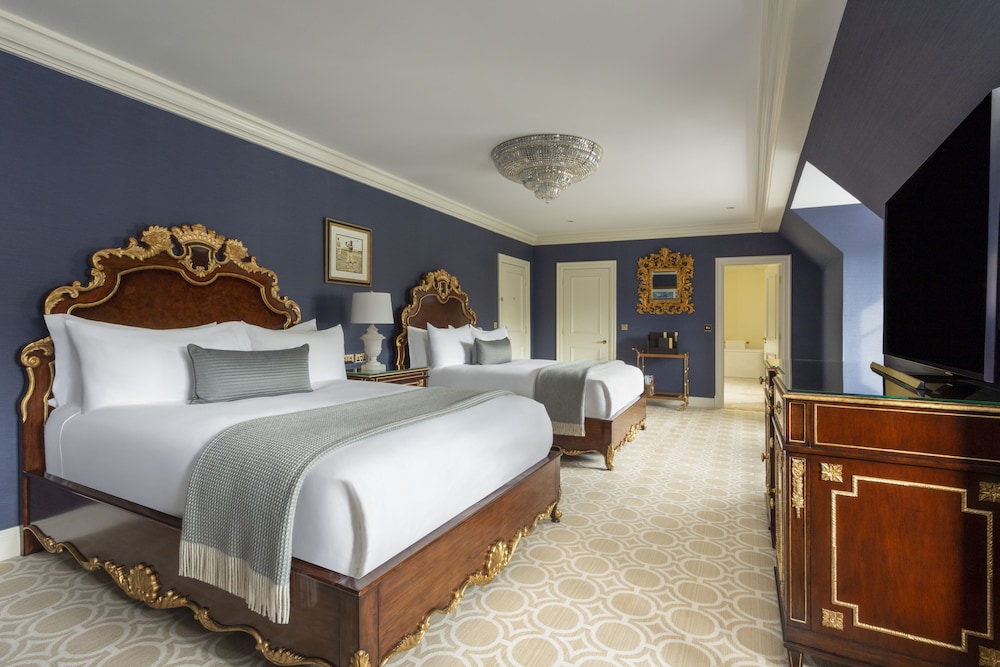 Premium Twin Room - Photo 3