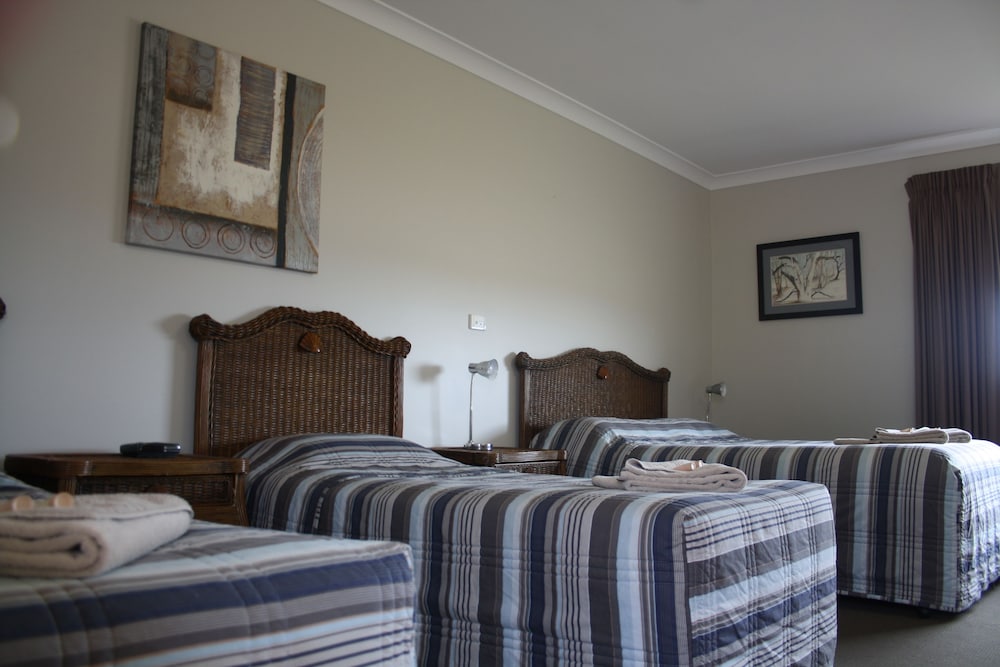 Family Room, Non Smoking (Superior Family Suite) photo 2