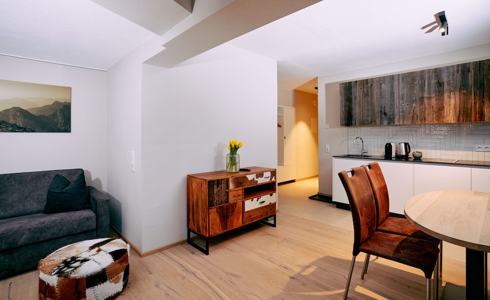 Deluxe Apartment photo 2