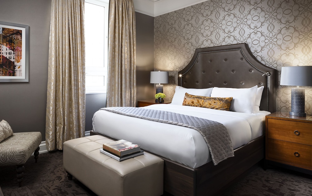 Room, 1 King Bed, Non Smoking (Fairmont Gold King)