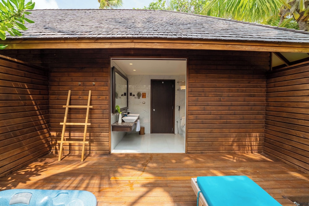 Sunset Jacuzzi Beach Villa - Photo 9