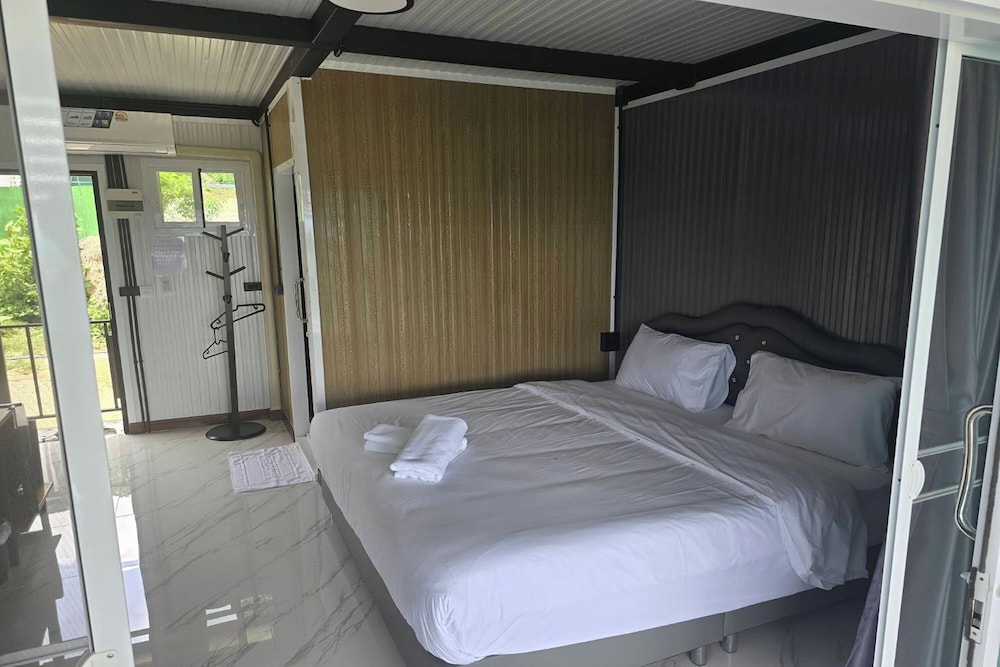 Standard Double Room - Photo 14