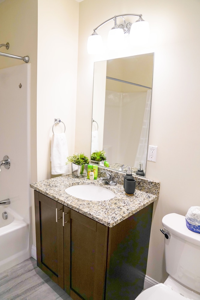 Luxury 2 Bedroom - 2 Bath Apartment Fenway- Boston, Bilde 5