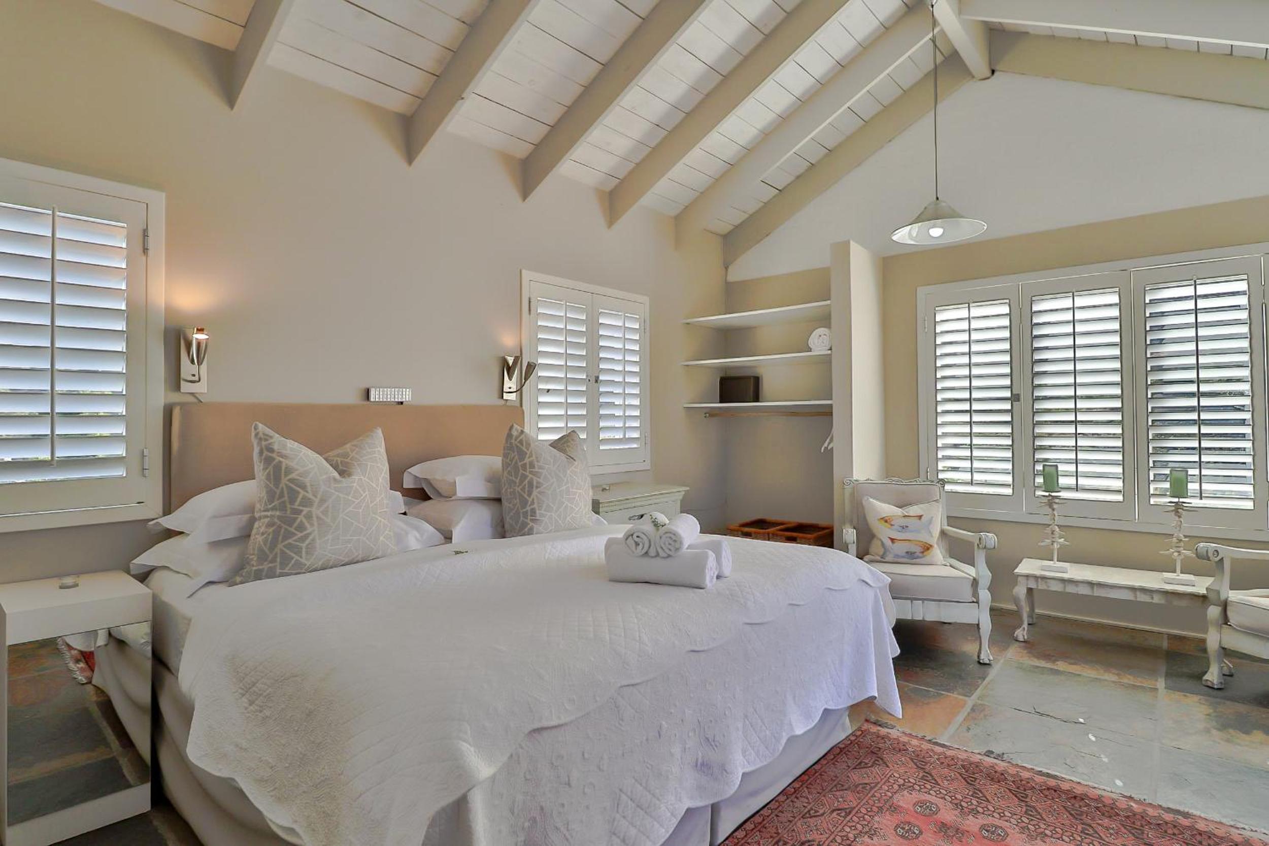 King Room with Mountain View photo 1