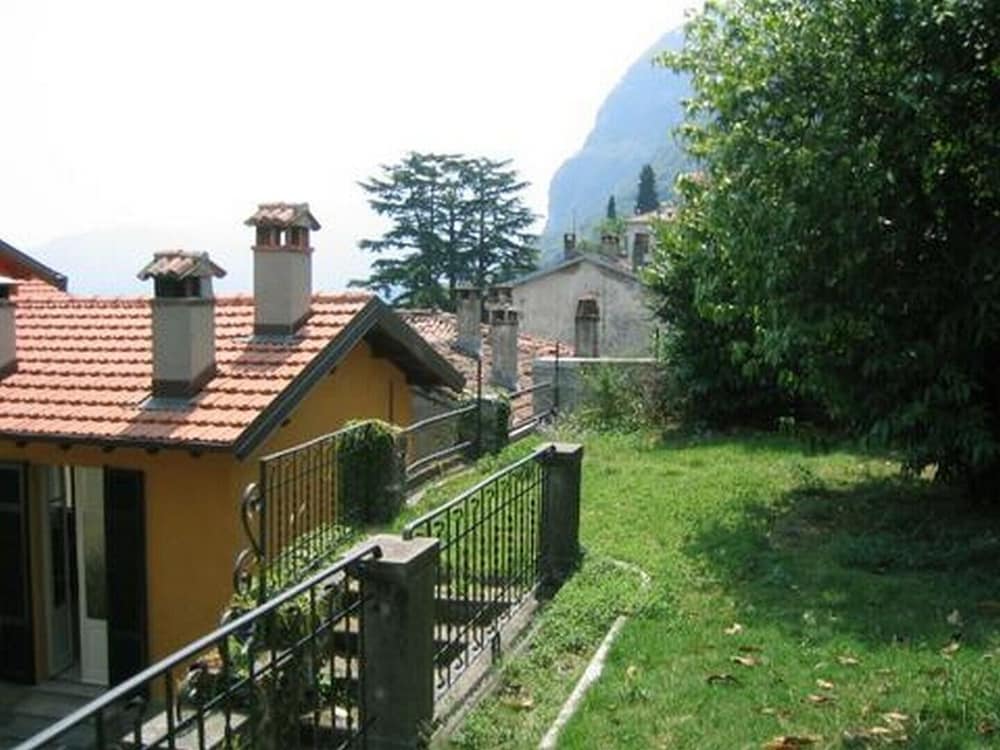 Family Apartment, Multiple Beds, 2 Bathrooms, Garden Area (Menaggio Castello Panoramica)