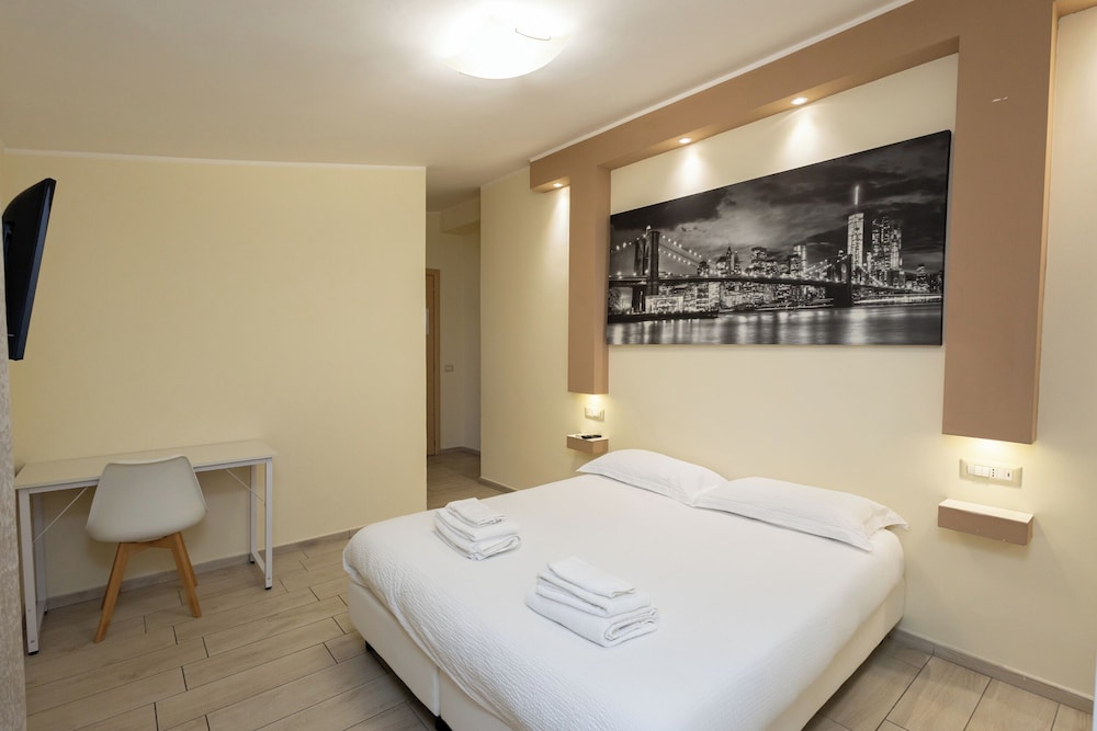 Basic Double or Twin Room
