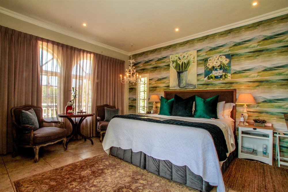 Pansy Room photo 3