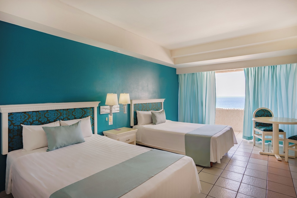 Standard Room, Ocean View - Photo 4