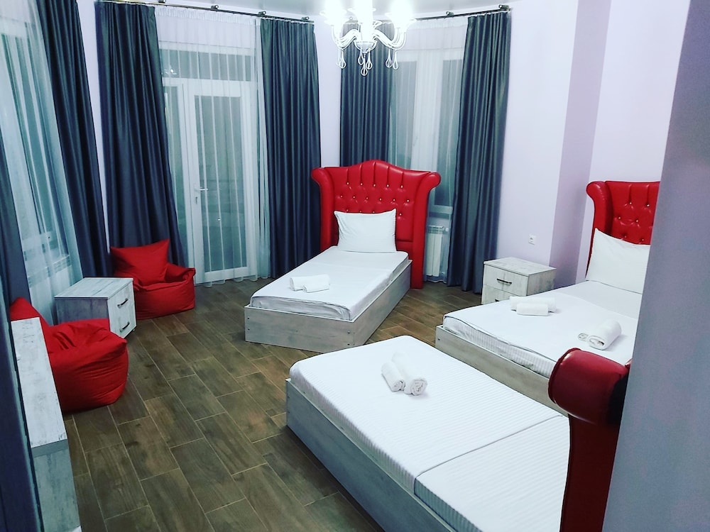 Deluxe Quadruple Room, 1 Bedroom, Non Smoking, City View