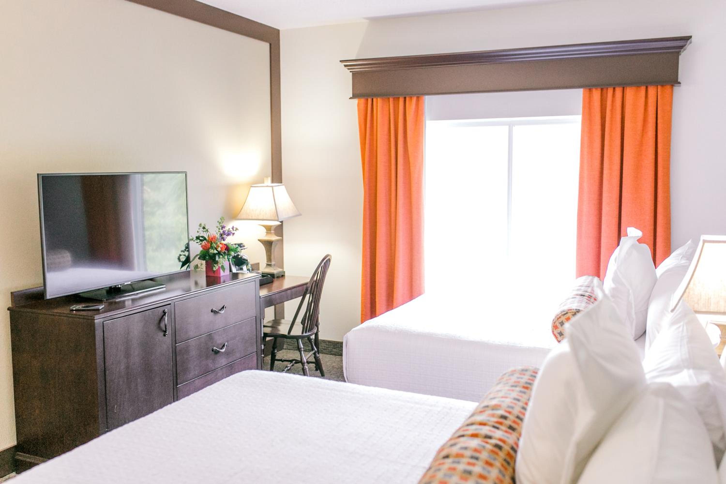 Queen Suite