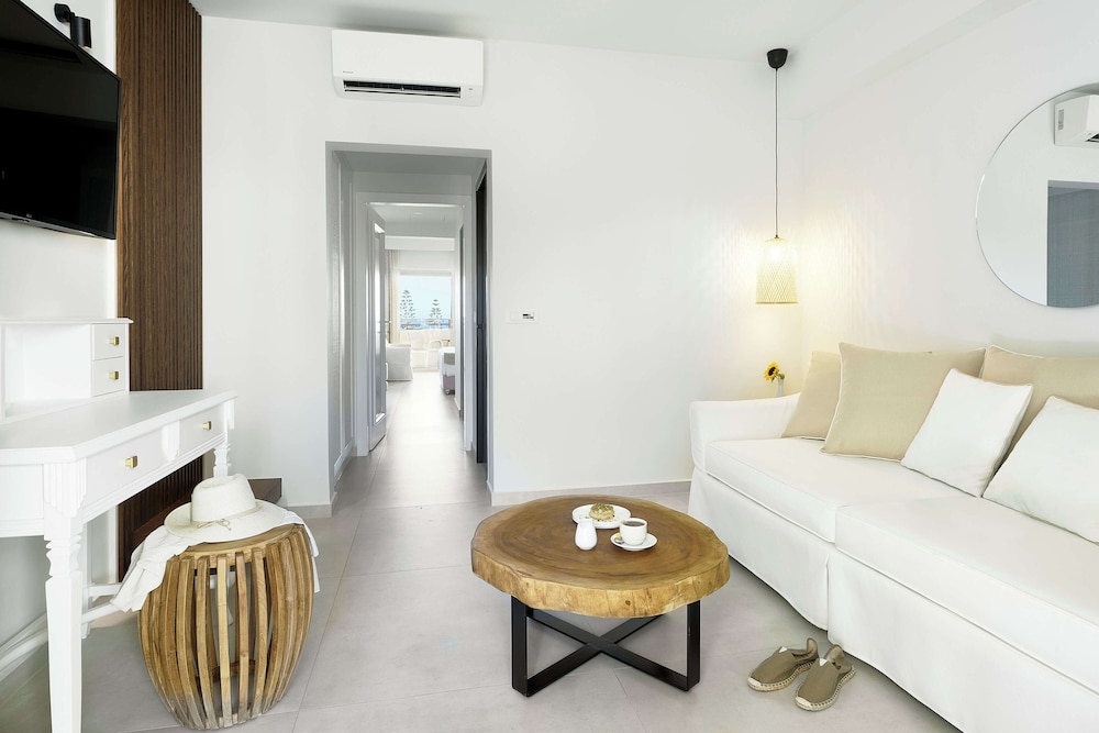 Family Room, Sea View photo 3