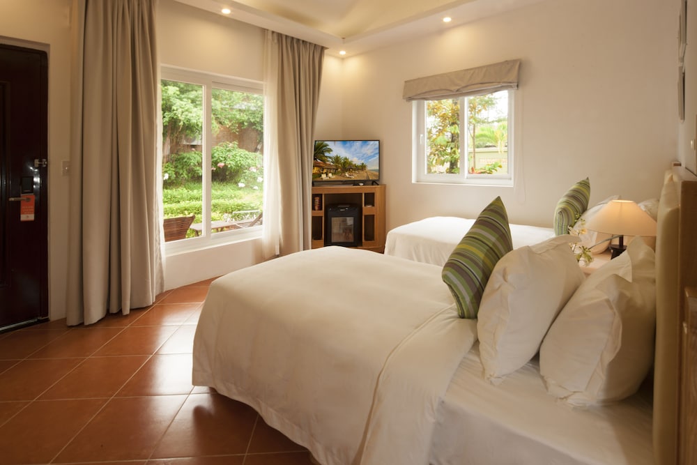 2 Bedroom Pool Villa photo 2