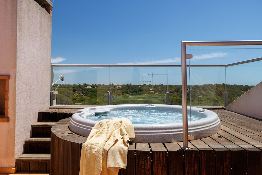 Deluxe Apartment, 2 Bedrooms, Hot Tub