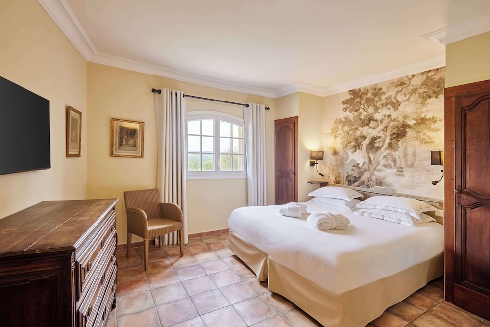 Superior Room, 1 King Bed, Non Smoking, Valley View (Twin bed on request;with Sofabed) - Photo 1