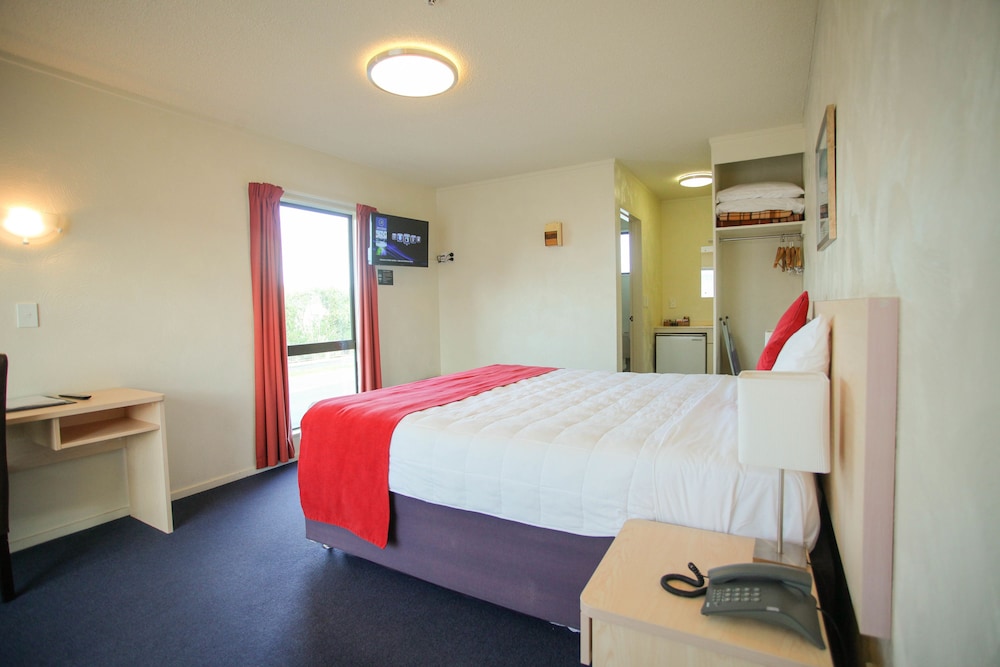 Business Studio, Non Smoking, Ensuite photo 1