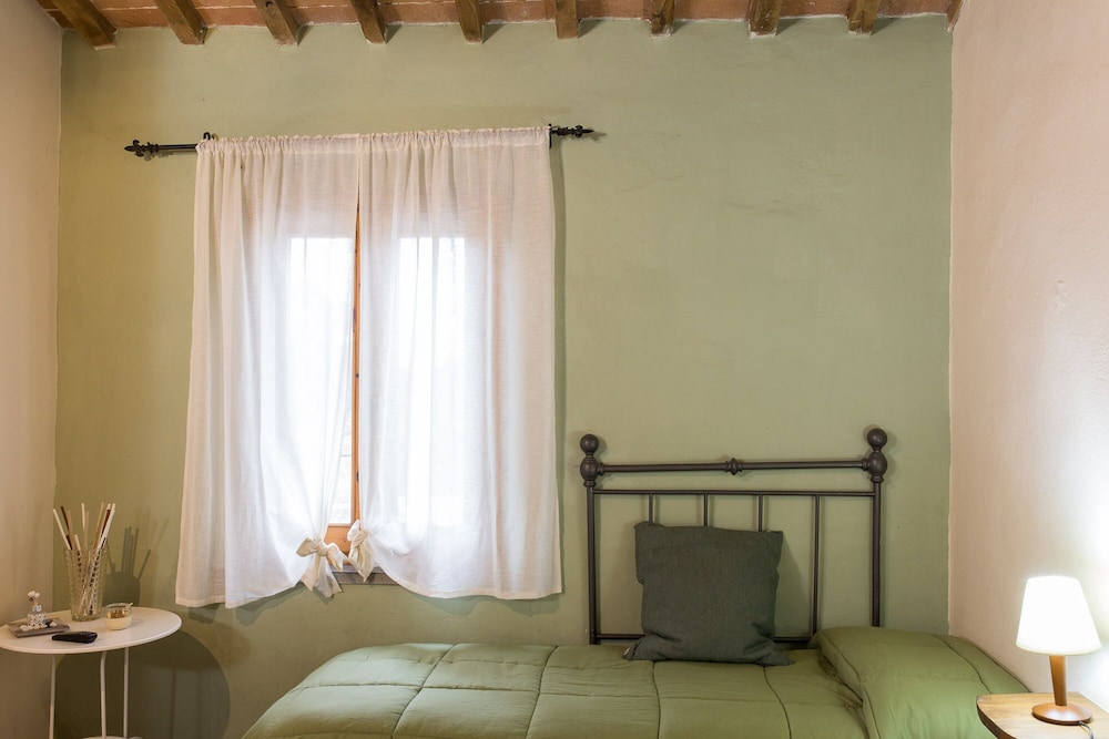 Quadruple Room (Olivo) photo 2