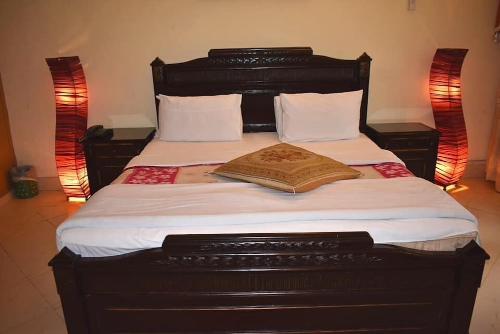 Double Room - Photo 3