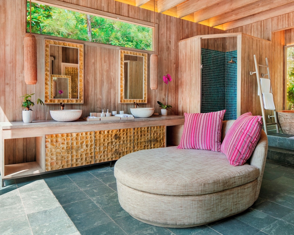 Bay View Pool Villa photo 3