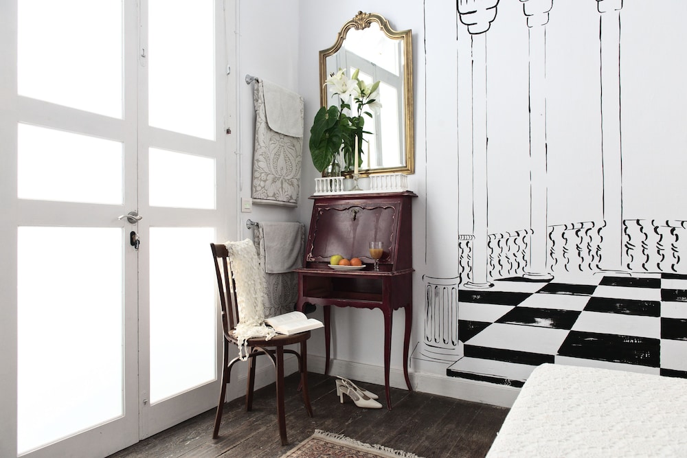 Room, Shared Bathroom (Versailles) photo 2