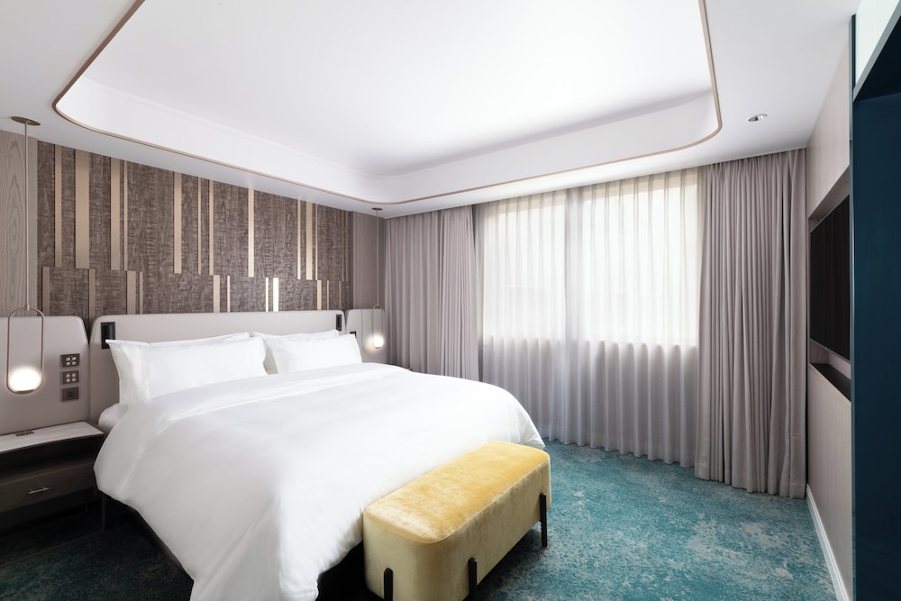 Luxury Suite, 2 Bedrooms - Photo 3