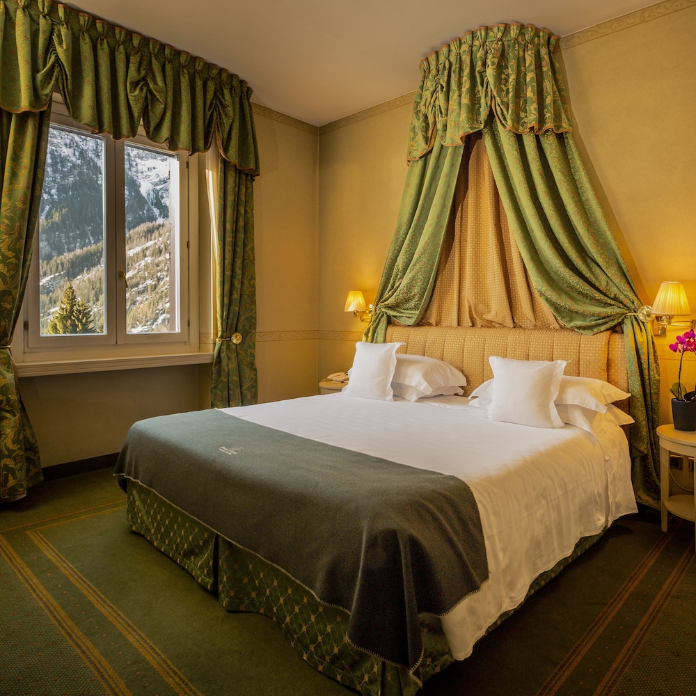 Suite, Mountain View