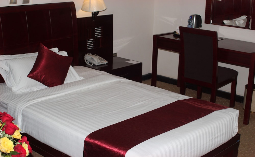 Standard Twin Room photo 3