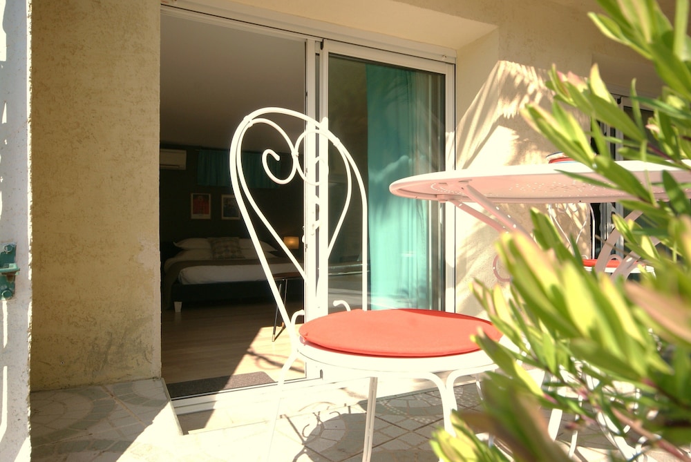 Euphrosyne photo 2