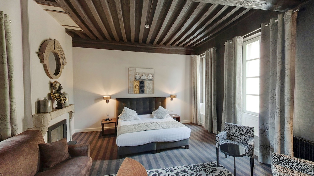 Executive Quadruple Room photo 1