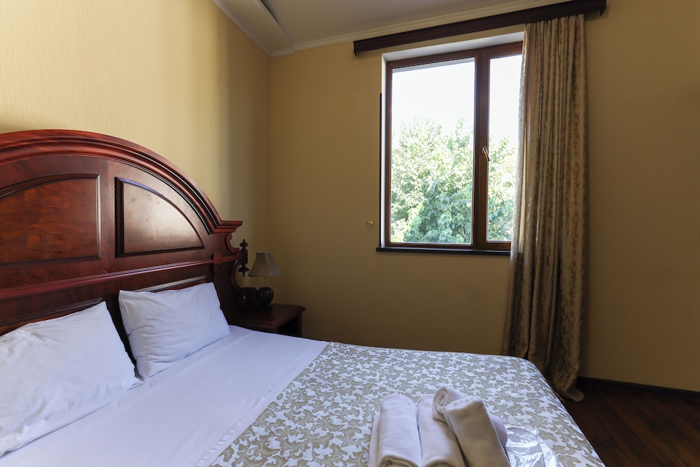 Comfort Quadruple Room - Photo 5